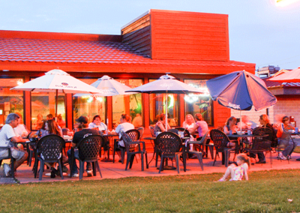 Restaurant Patio 400X284