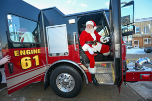 Tree Lighting Johnson Creek DSC 5064251130