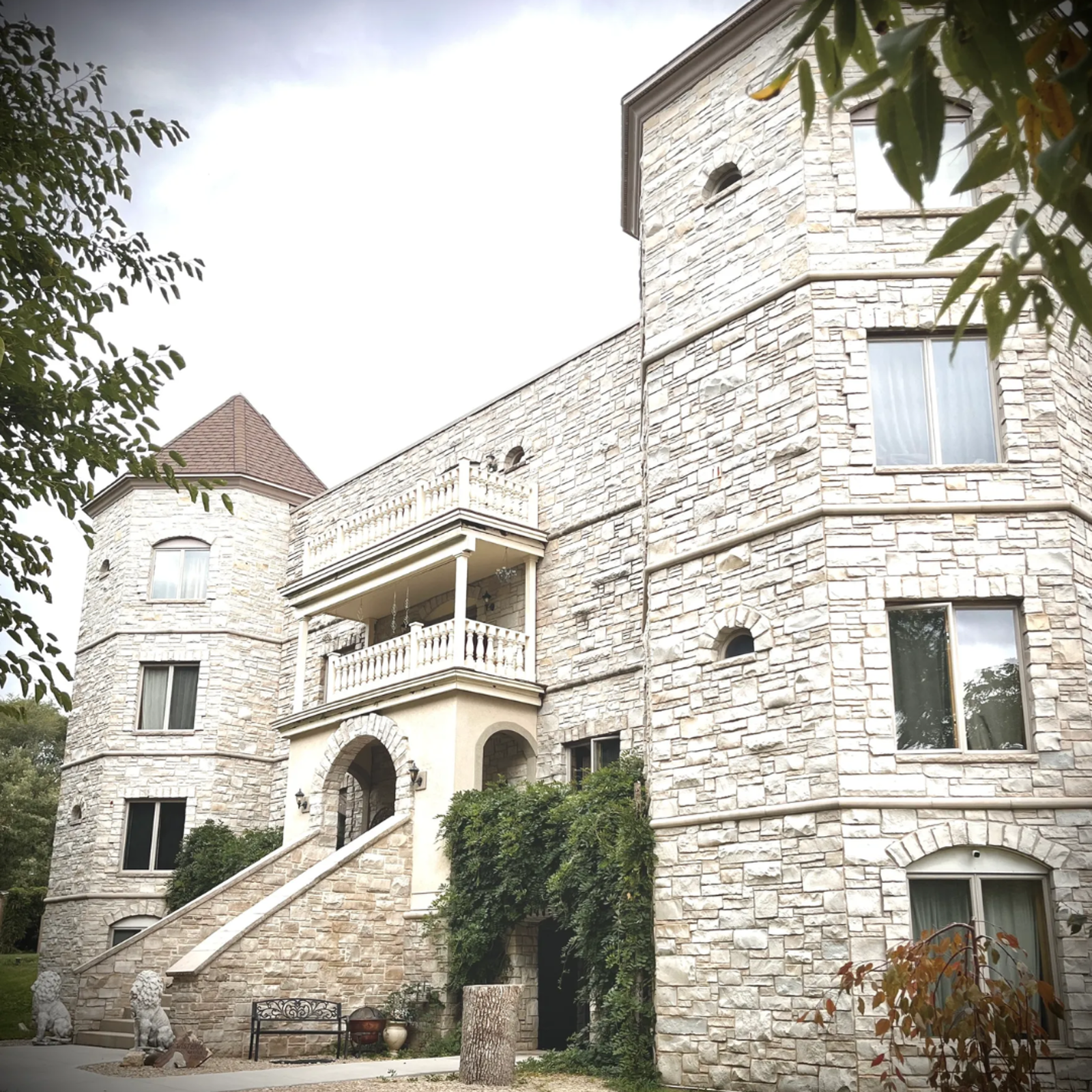 Meetings & Venues (7)