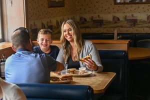 Pine Cone Johnson Creek 250820 DSC 1136